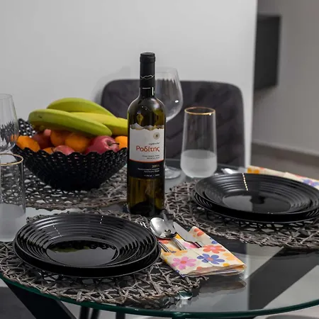 Lägenhet Hara's Cozy With Private Parking Rhodes City