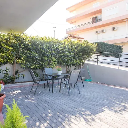 Apartamento Hara's Cozy With Private Parking