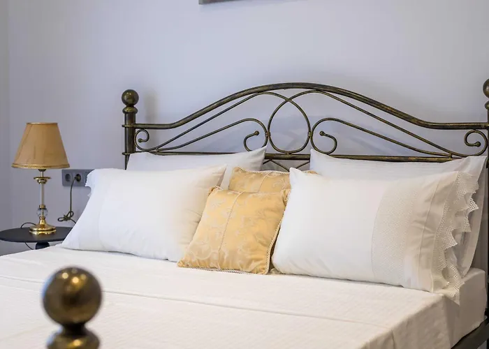 Hara's Cozy With Private Parking Apartman Rhodes City