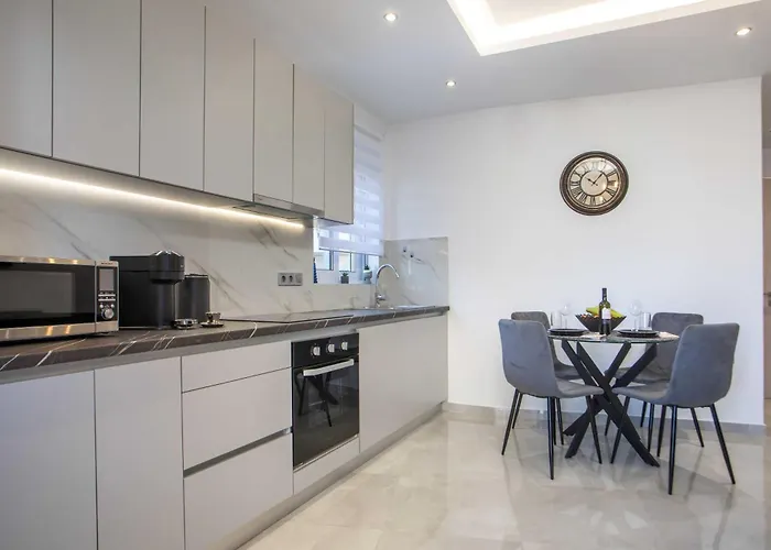 Hara's Cozy With Private Parking Apartamento
