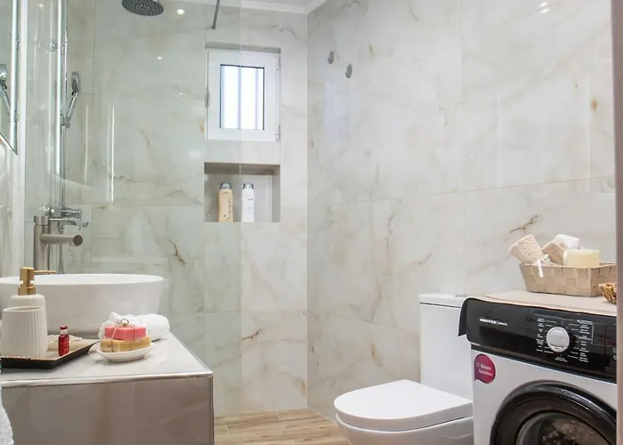 Apartamento Hara's Cozy With Private Parking